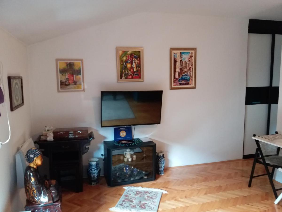 Cozy Apartment Aya In Old Town ซาราเยโว ภายนอก รูปภาพ